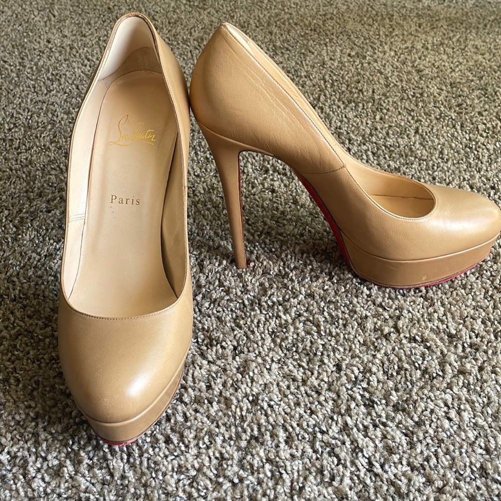 Christian Louboutin Bianca platform. 140 tan leather.